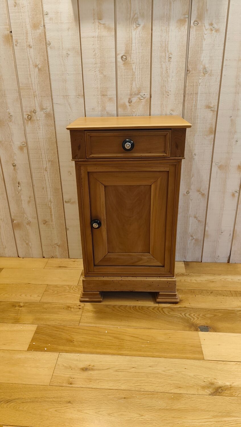 Coucou side table