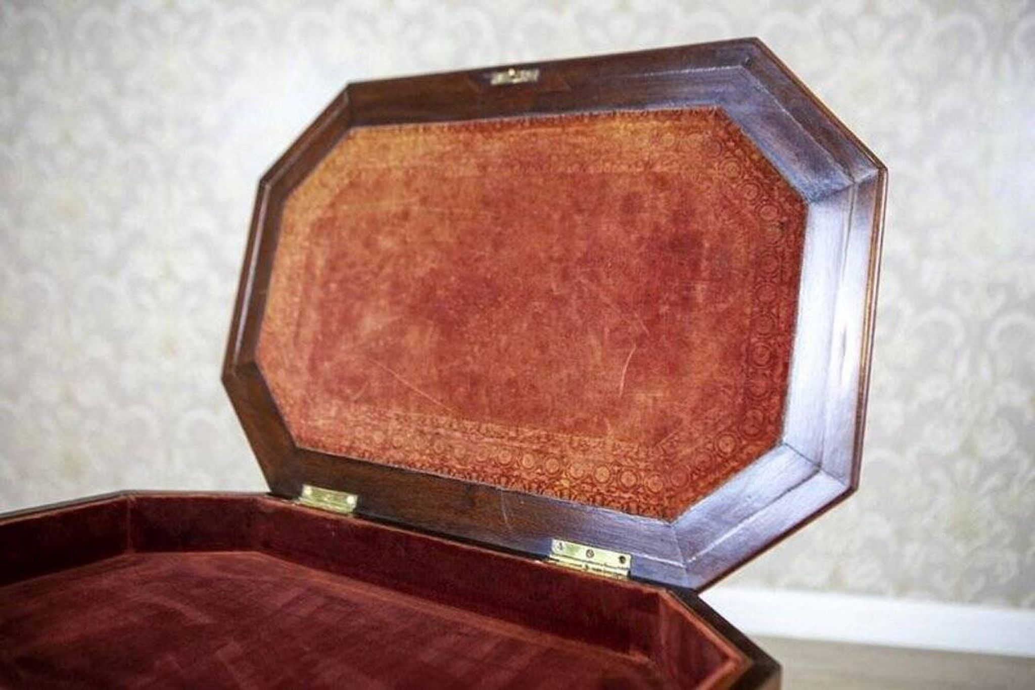 Victorian Mahogany Wood and Veneer Sewing Table, 1850s