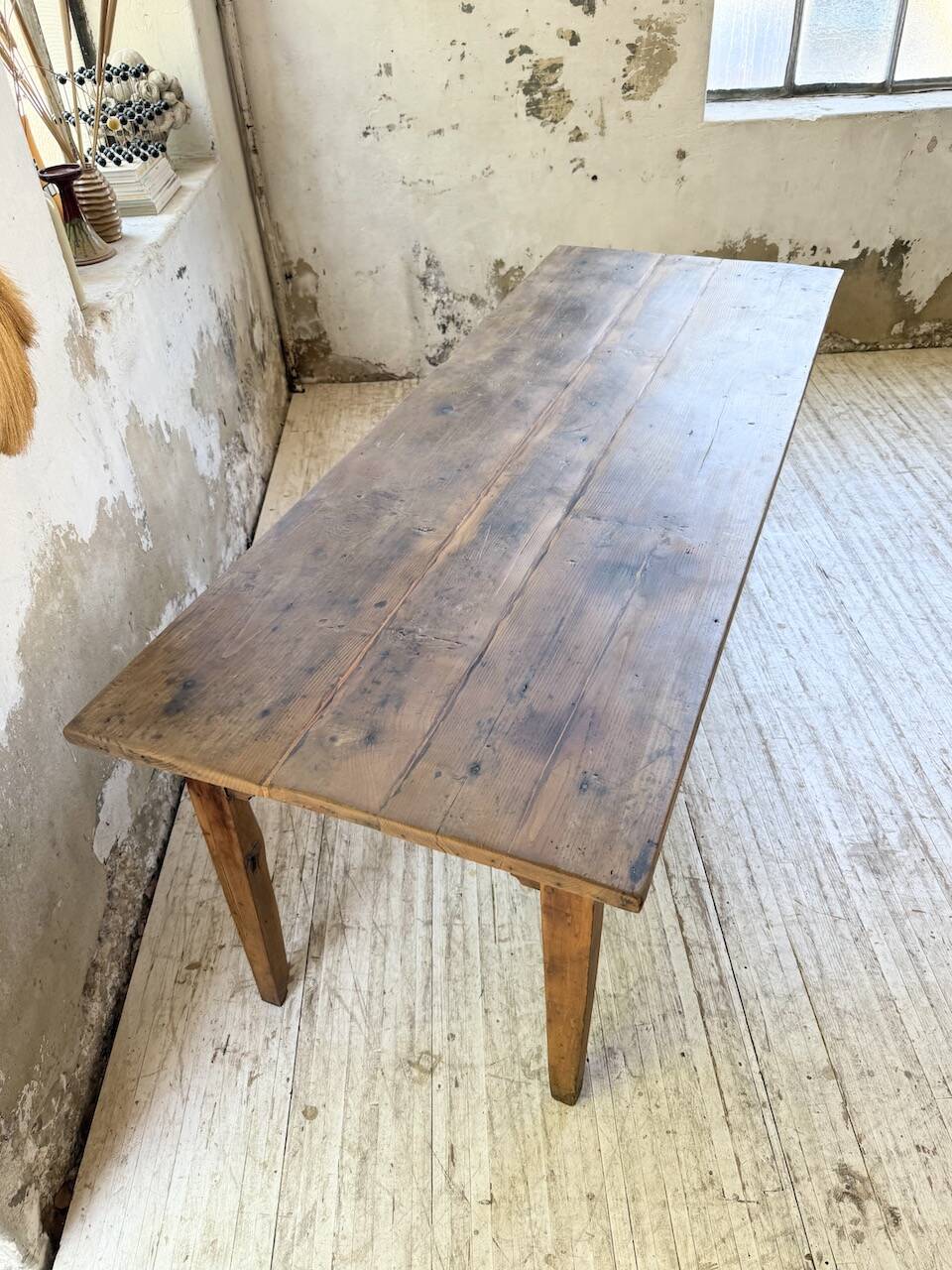 1950s oak farmhouse table with spindle legs