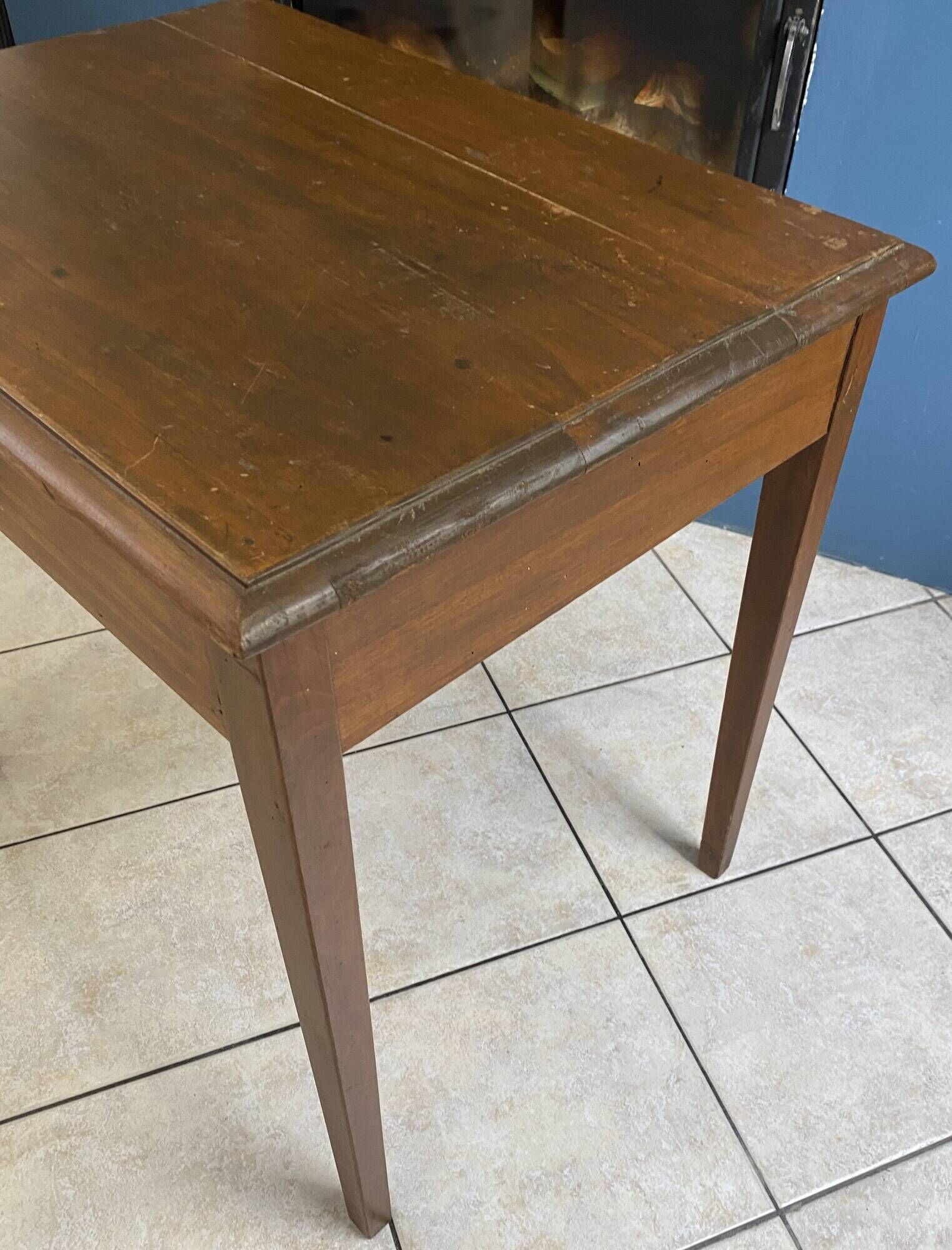 Desk with a large solid oak drawer from 1950, 78x58cm.