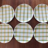 6 green and yellow checkered plates, tea towel