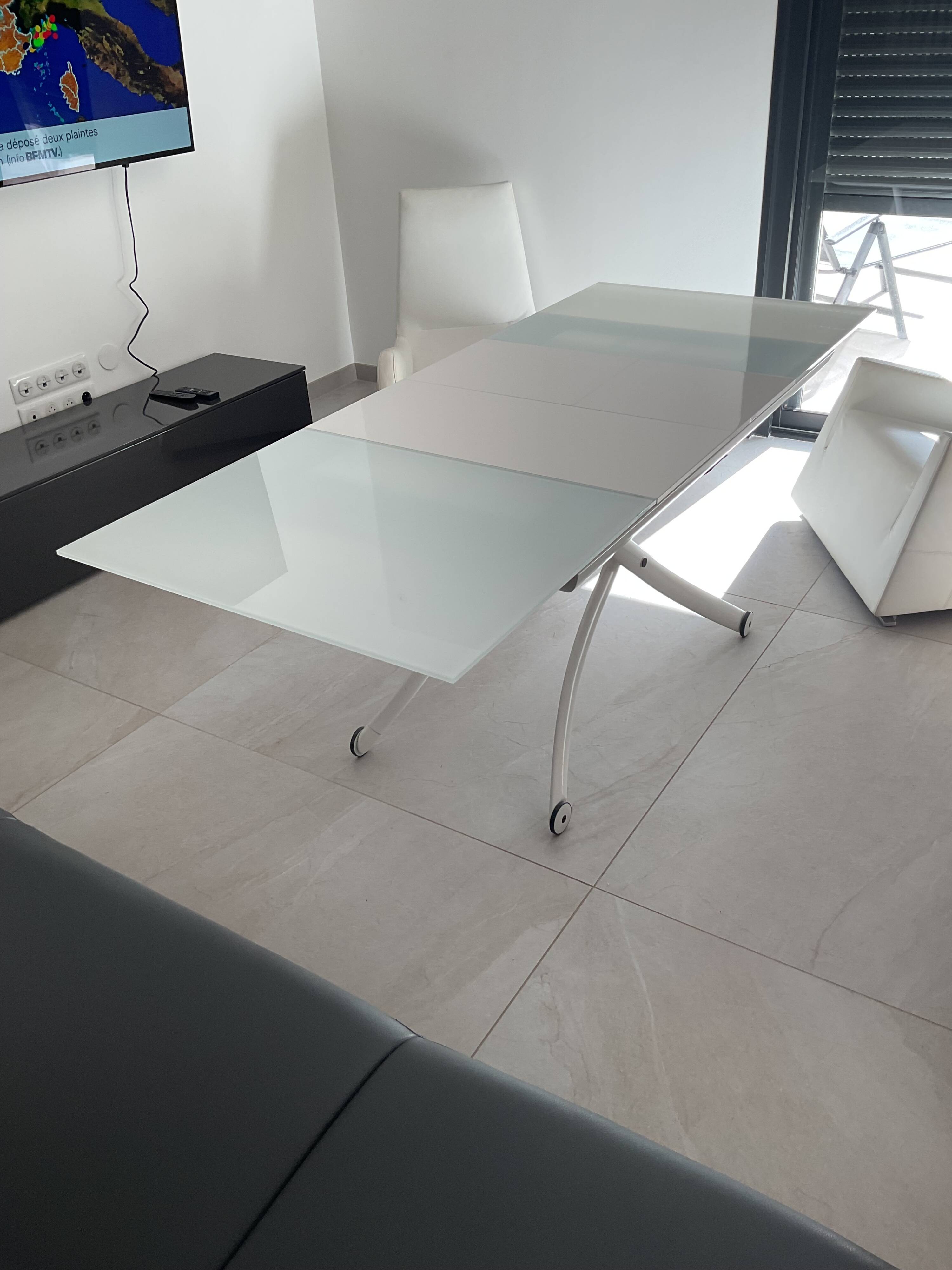 Table basse relevable Yo - yo Ligne Roset