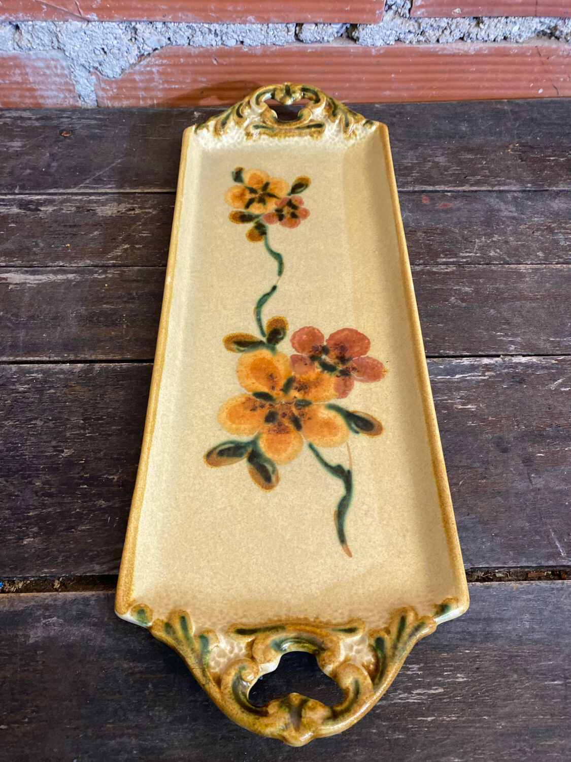 Vintage yellow ceramic cake dish argilart with flower decoration