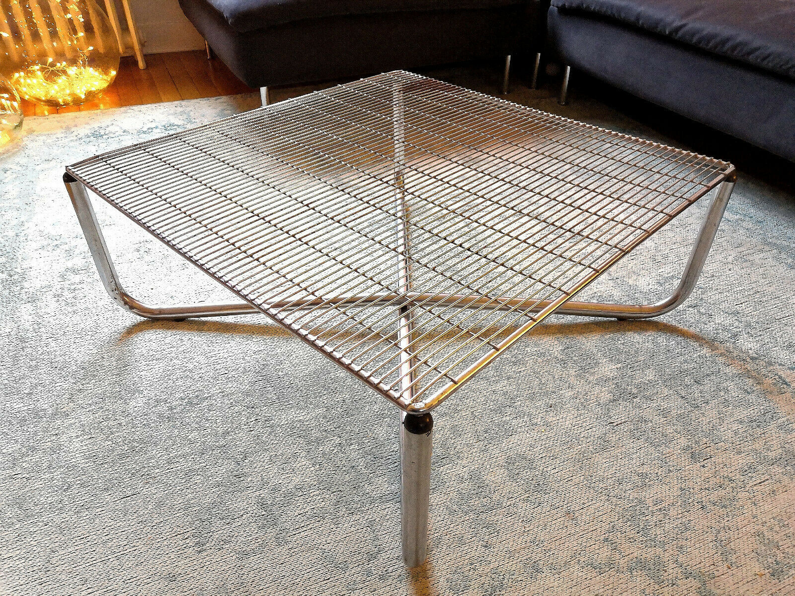 Vintage grid tray steel coffee table