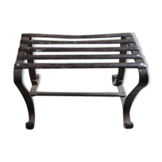 Banc pour enfant en métal ancien