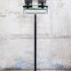 Lampada postmoderna alogena en ferro e pietra serena Italia anni '80