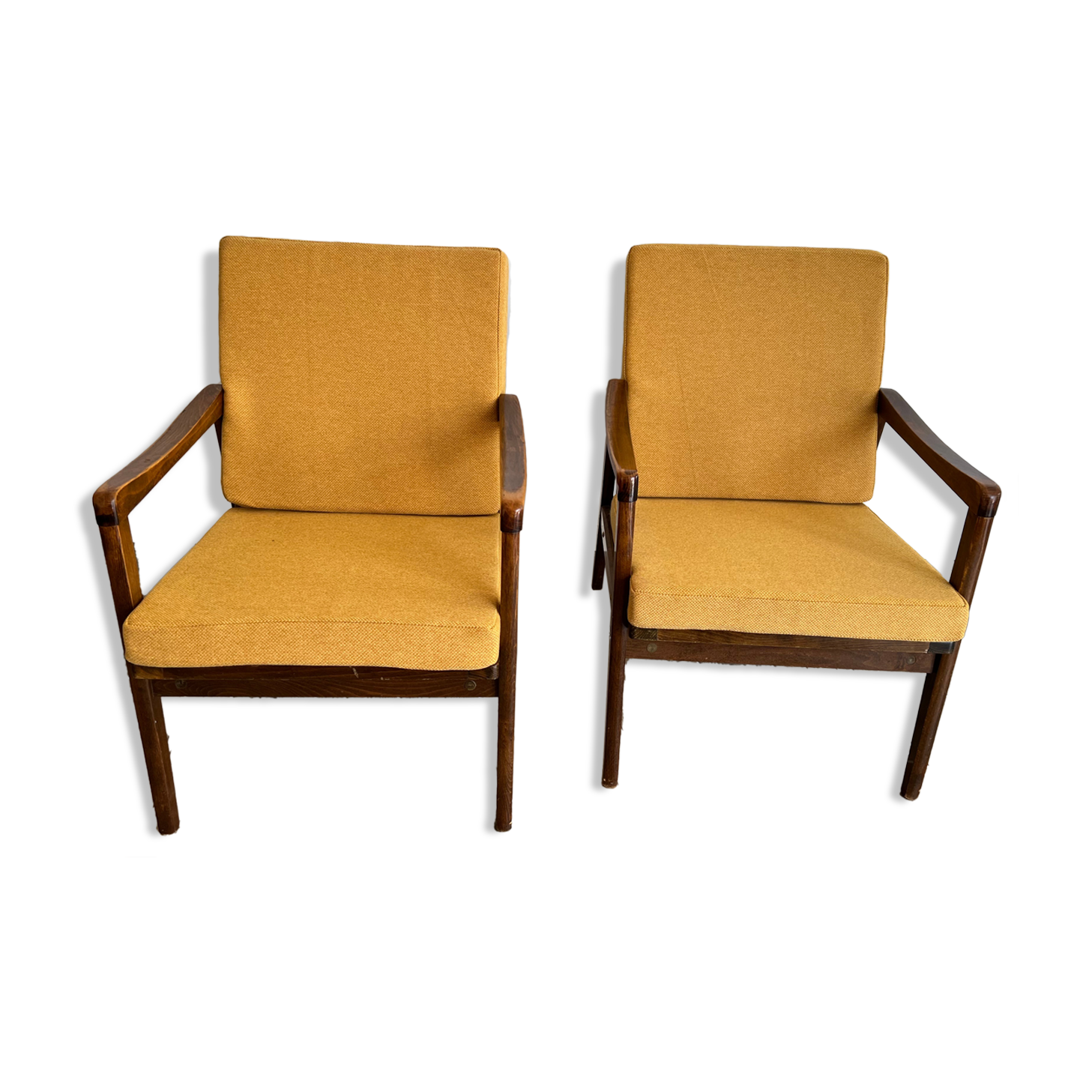 Paire de fauteuils style scandinave