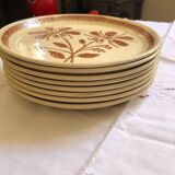 Set of eight vintage 70s plates