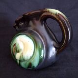 Vase with 3 flowers in the shape of a ceramic snail from Thulin (Belgium)