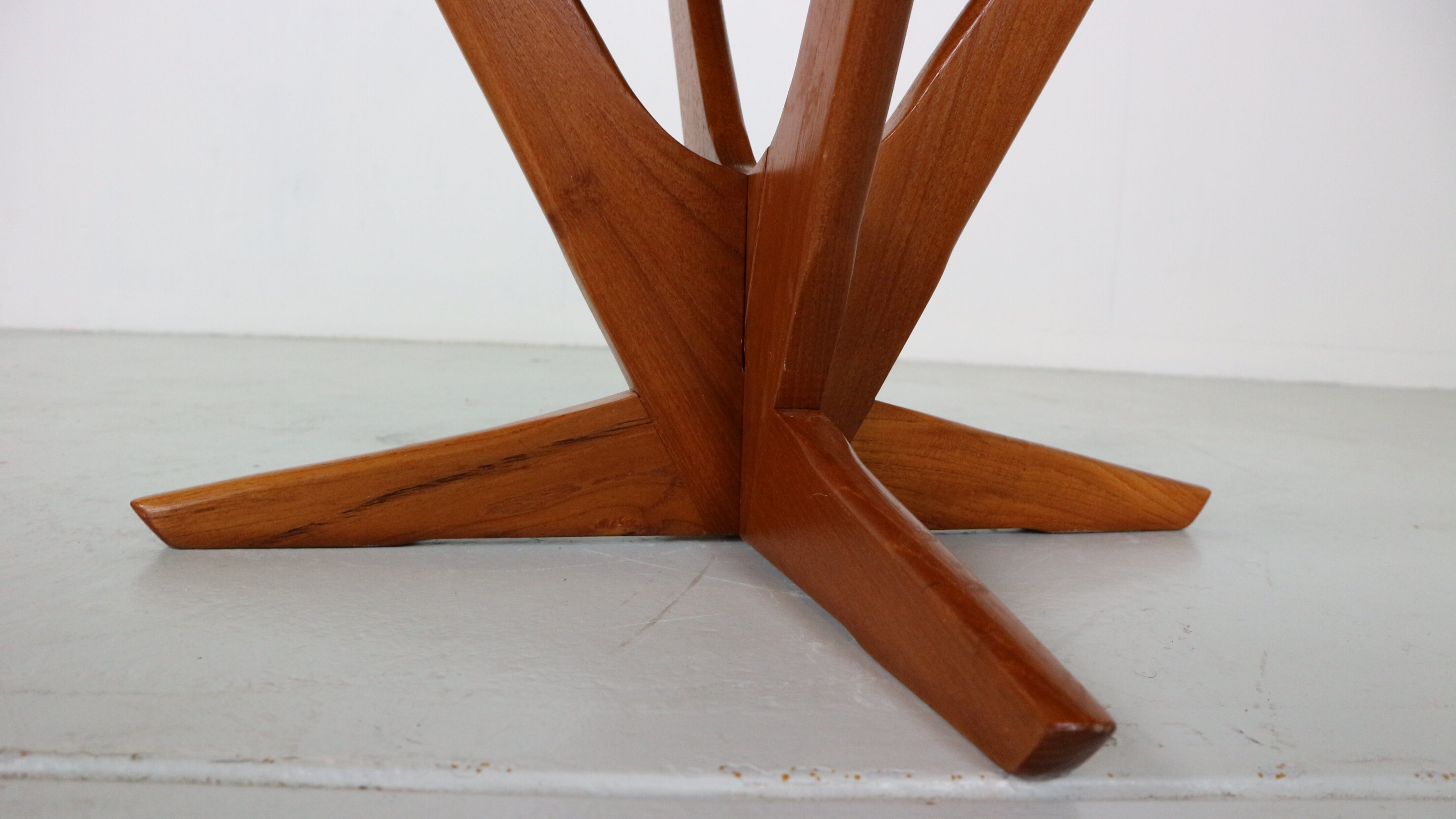 Søren Georg Jensen  Teak Round Coffee Table for Kubus, 1960 Denmark