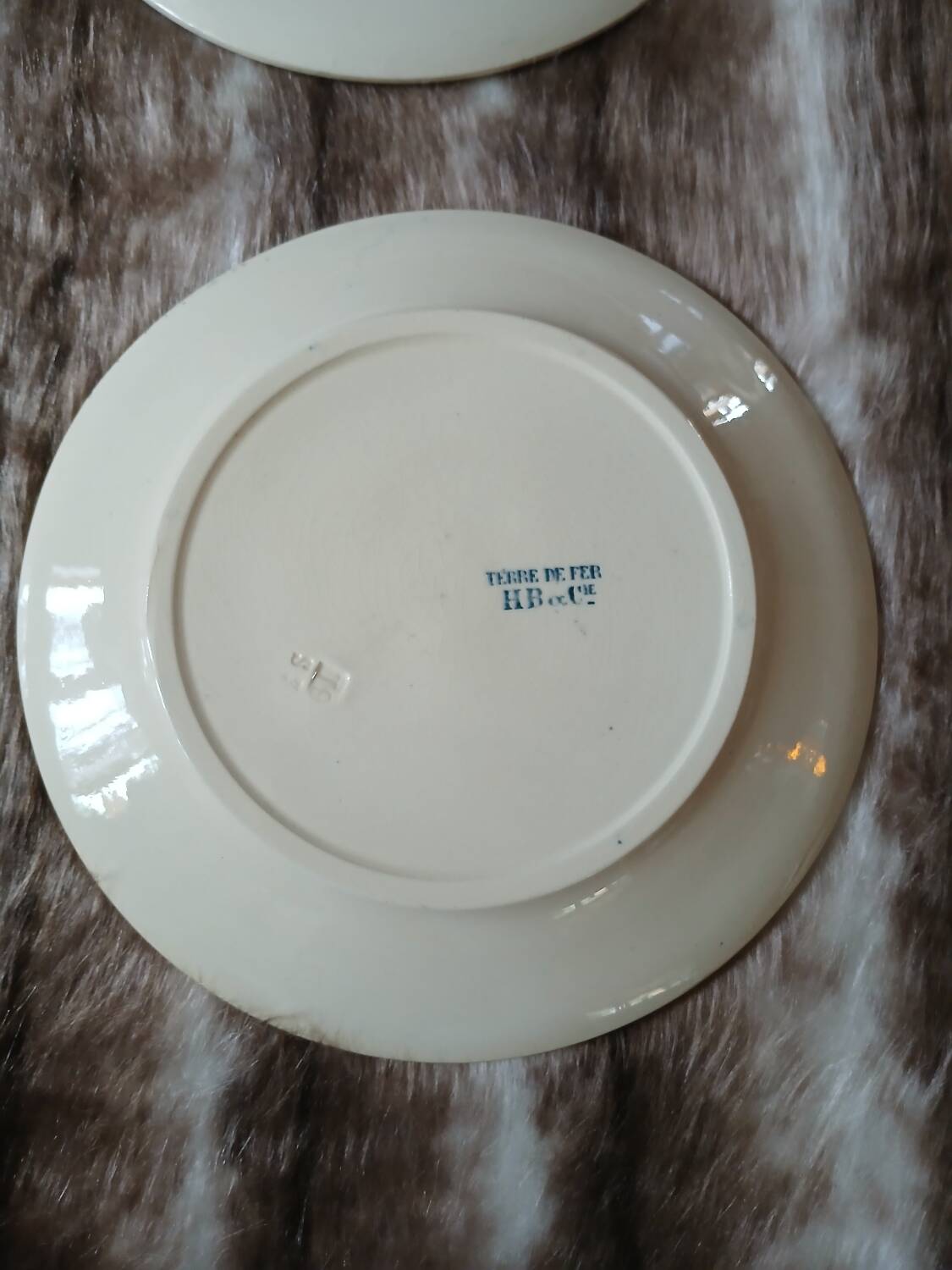 6 antique flat plates in ironstone Hb & Cie