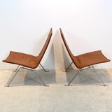 Paire de chauffeuses PK22 en cuir cognac par Poul Kjærholm pour E Kold Christensen