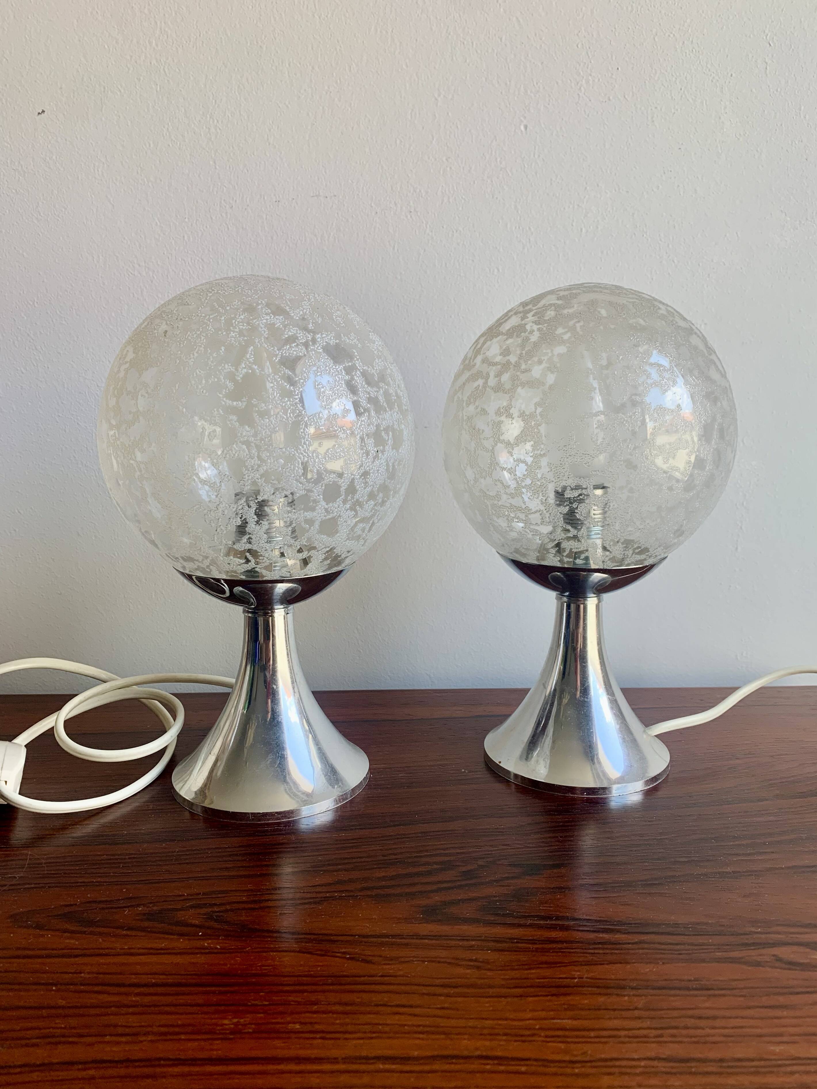 Pair of Mid-Century Chrome Table Lamps with Frosted Globe Shades – Space Ag