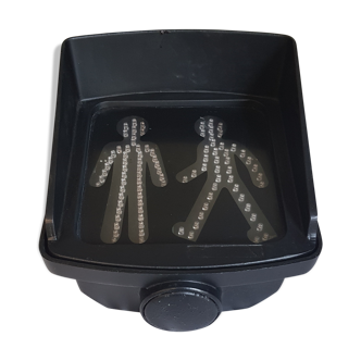 Former pedestrian crossing light decommissioned in the city of Paris