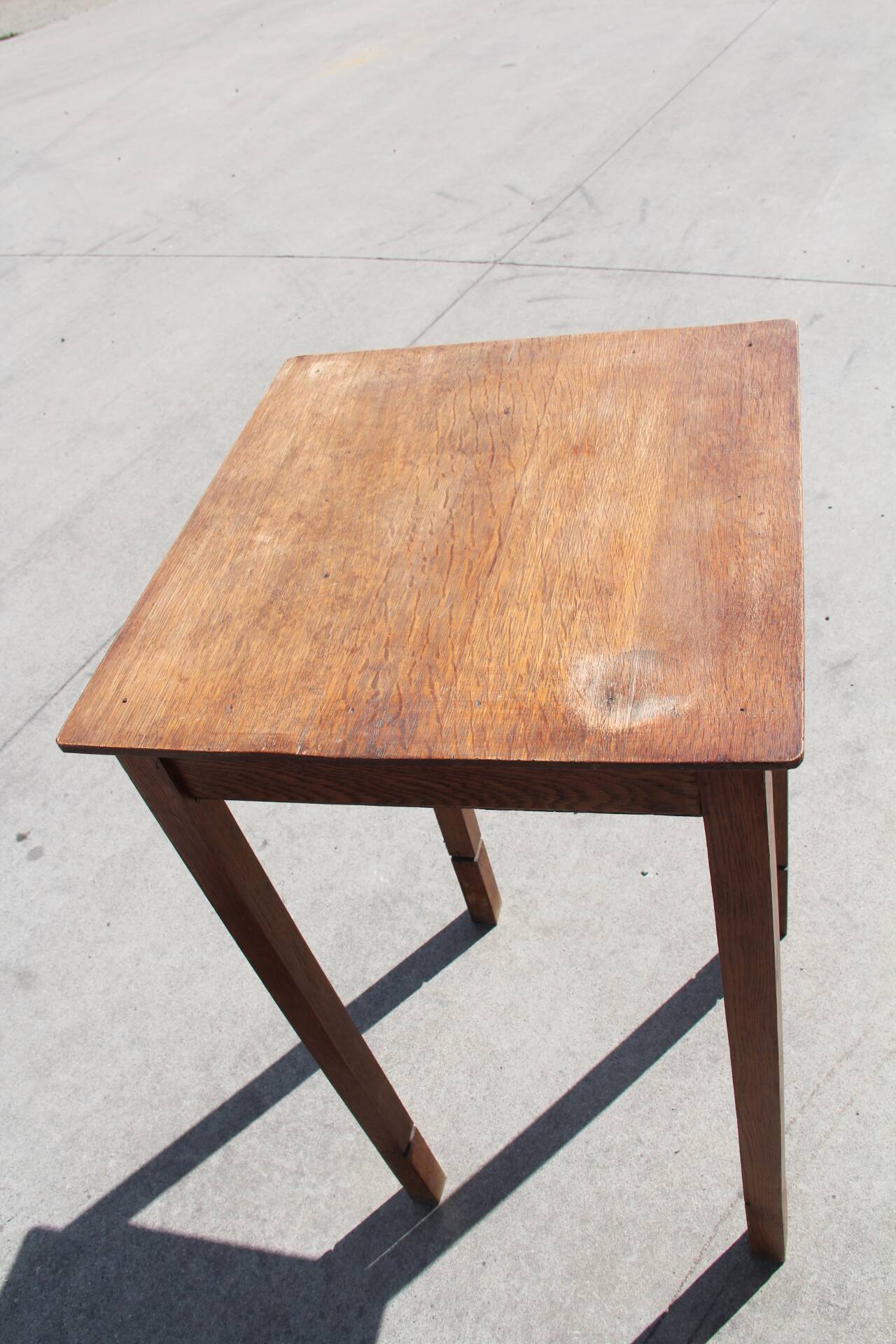 High side table in oak