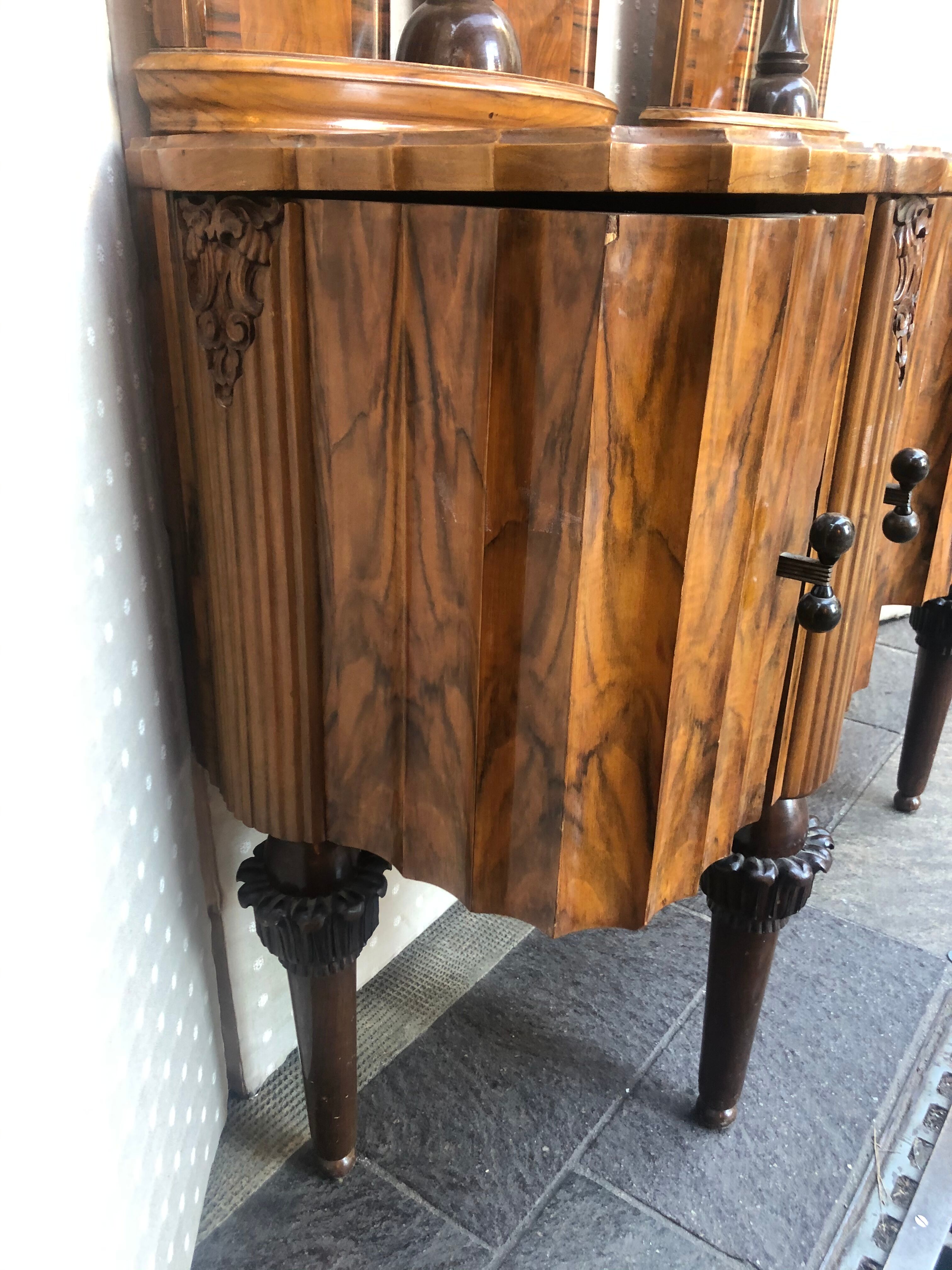 Pair of bedsides in walnut veneer 1940s