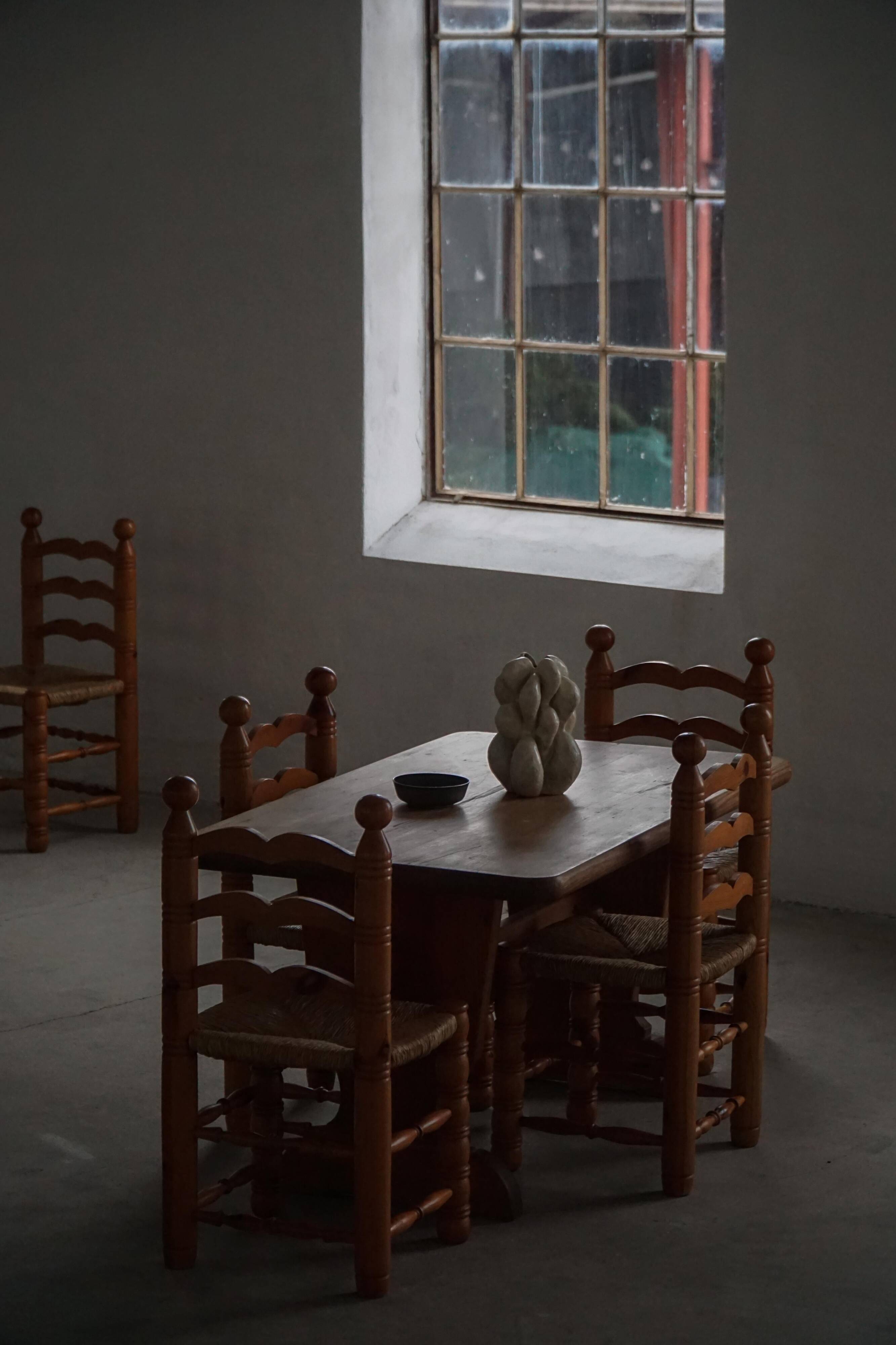 Set of 6 modern French brutalist chairs, in the style of Charles Dudouyt, made in the 1960s.