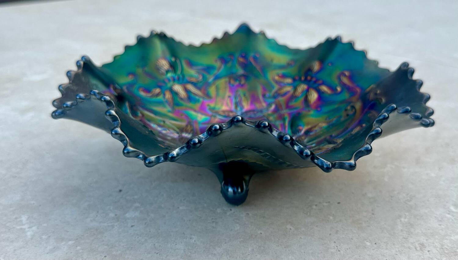 Glass Bowl or Pocket Filler Carnival by Northwood Period 20th century