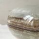 Grand vide poche / cendrier rond en albatre beige