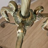 Pied de lampadaire tripode