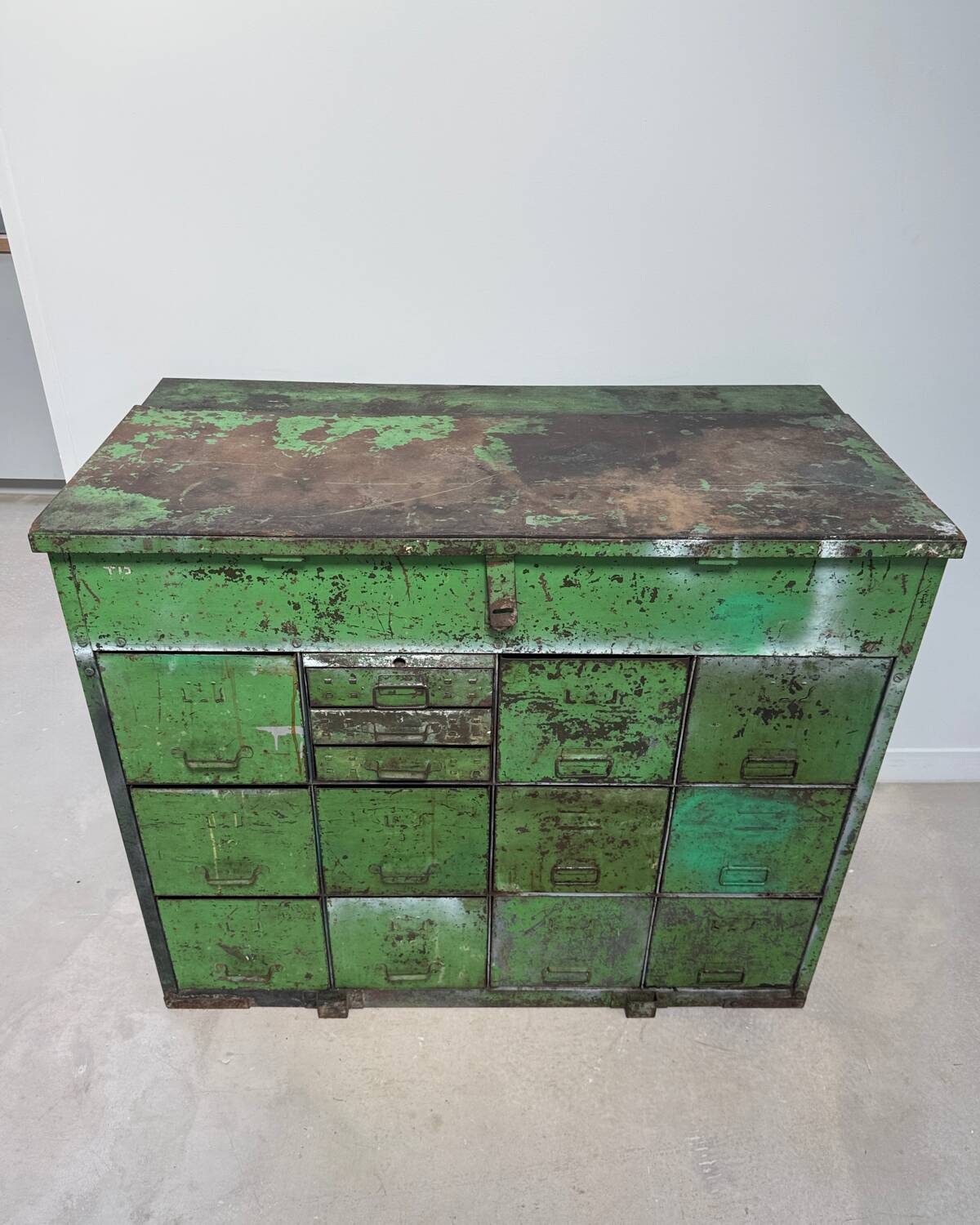 Green metal drawer cabinet