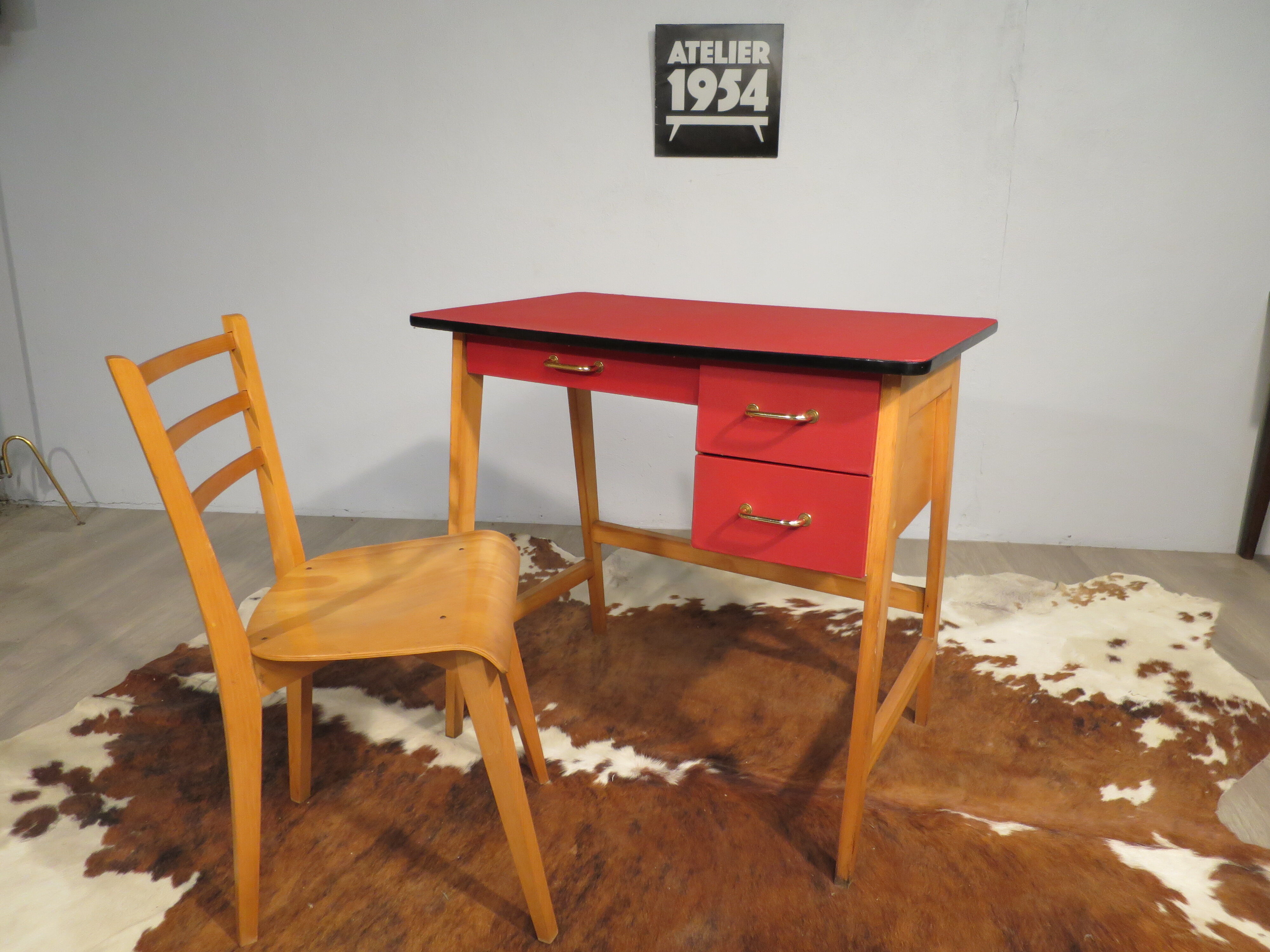 Bureau et chaise vintage en hêtre et skai