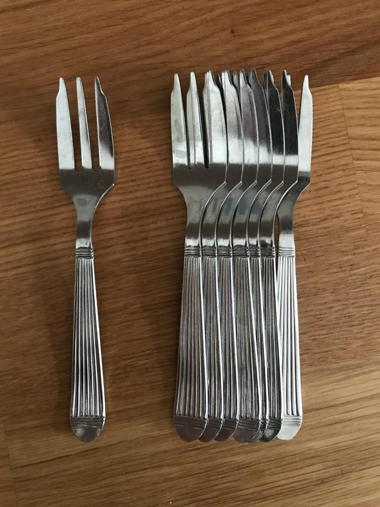 8 dessert forks, seafood, Guy Degrenne cheese