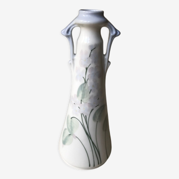 Vase art nouveau à décor de lila, Galluba & Hofmann