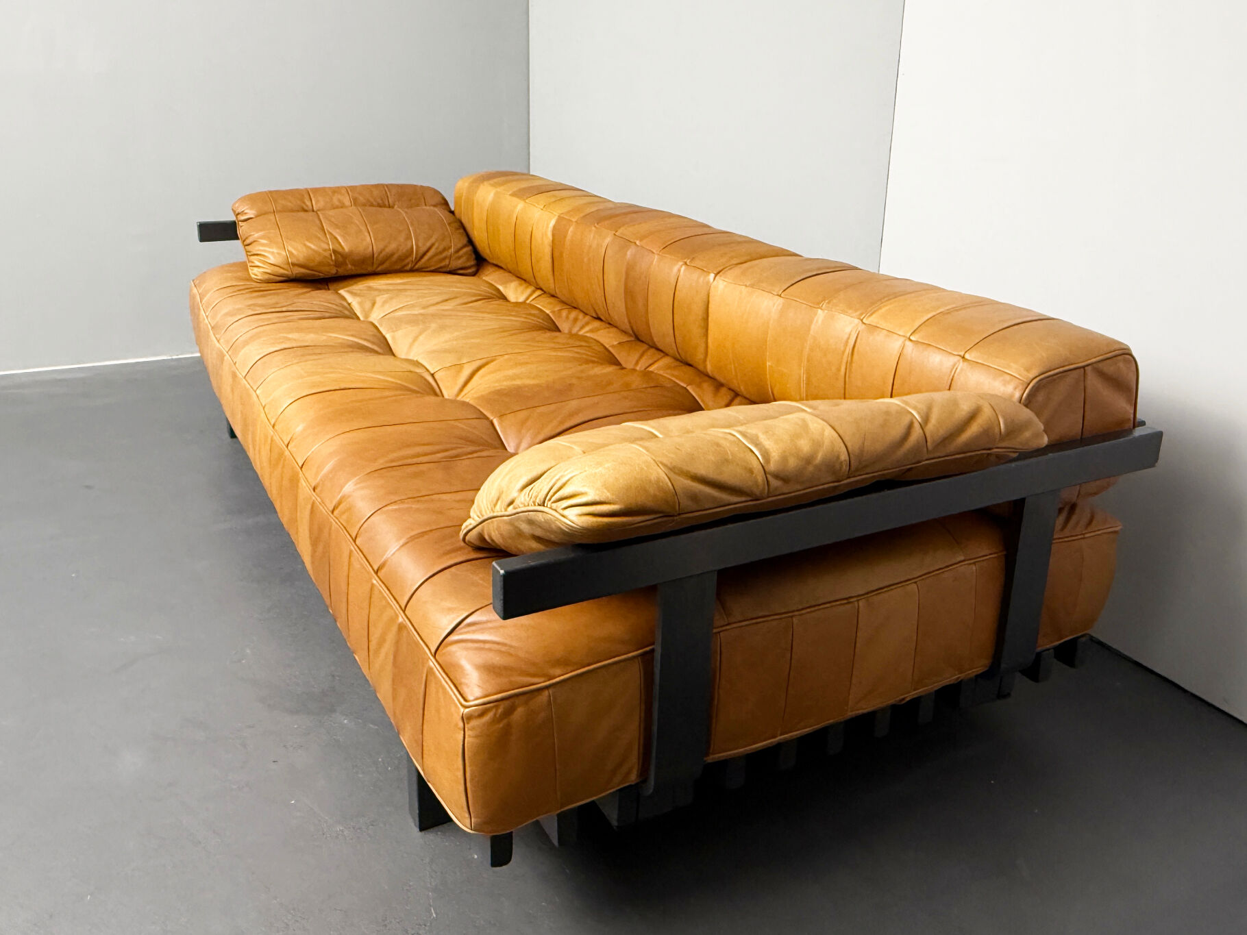 DS 80 daybed, patchwork sofa with armrests in cognac leather by De Sede, Switzerland, 1980s