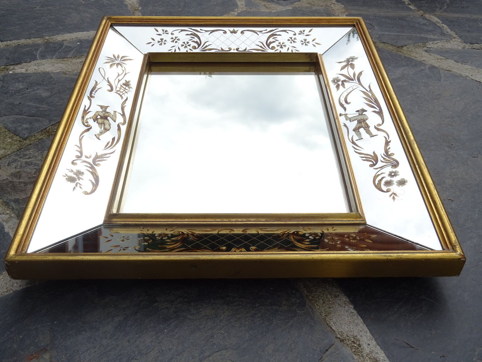 Venetian mirror with parecloses 54x45cm