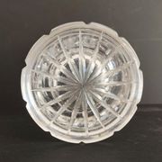 Ensemble de trois vases en cristal et en verre