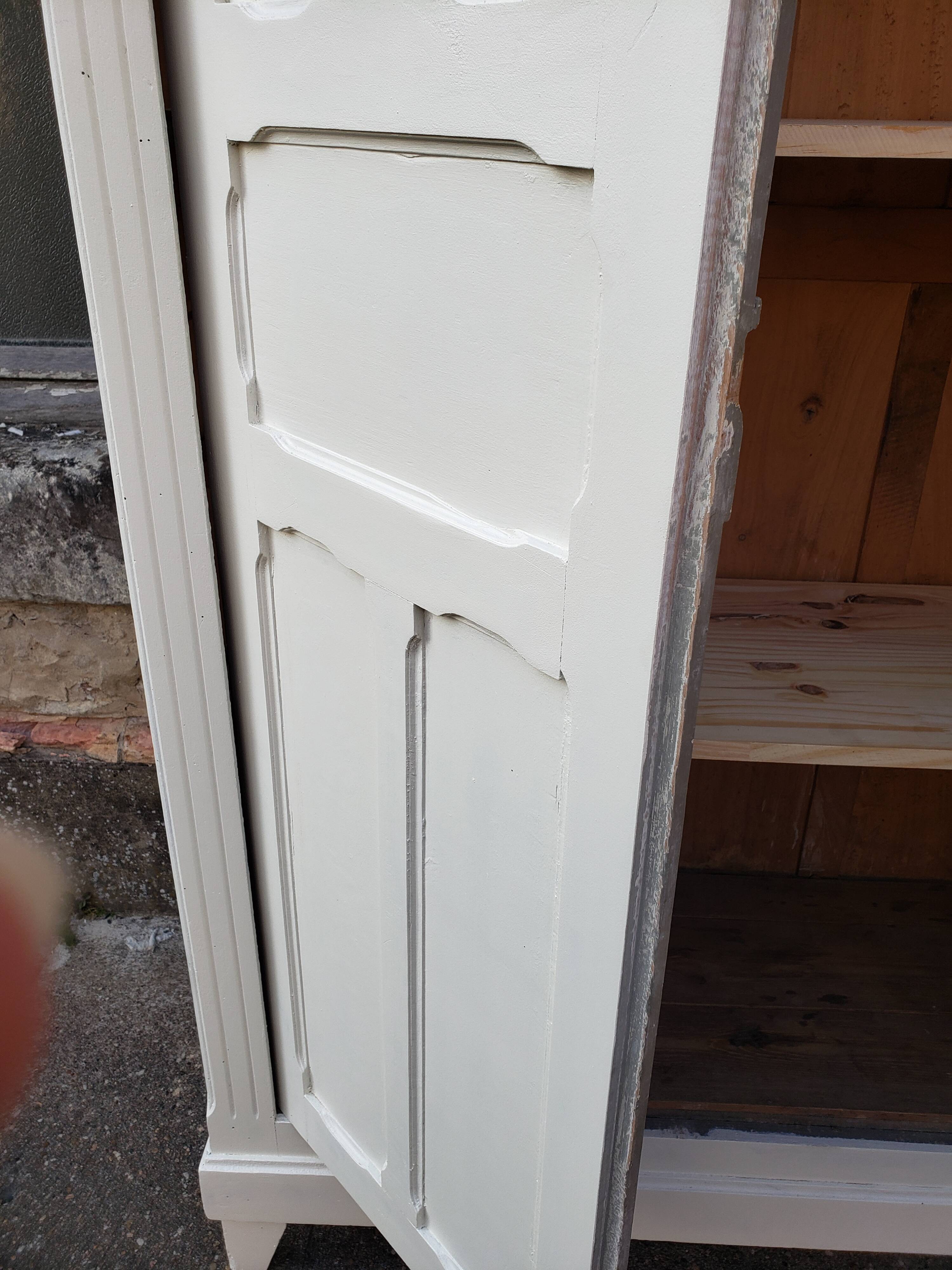 Authentic Parisian off-white wardrobe