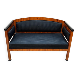 Biedermeier Sofa in Cherry Veneer and Horsehair, South Germany, 1830s