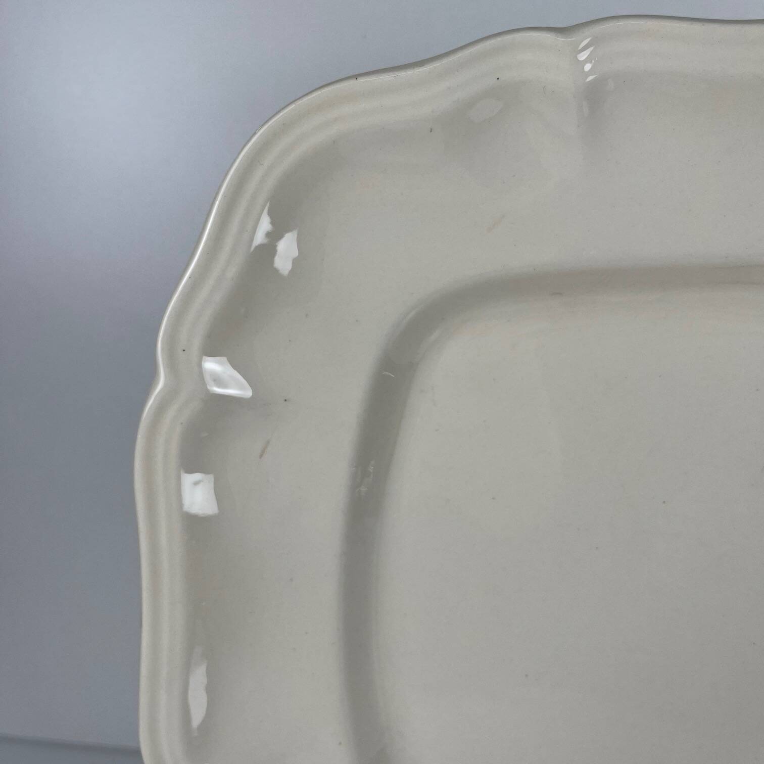 Large rectangular Sarreguemines cream dish, early 20th century.
