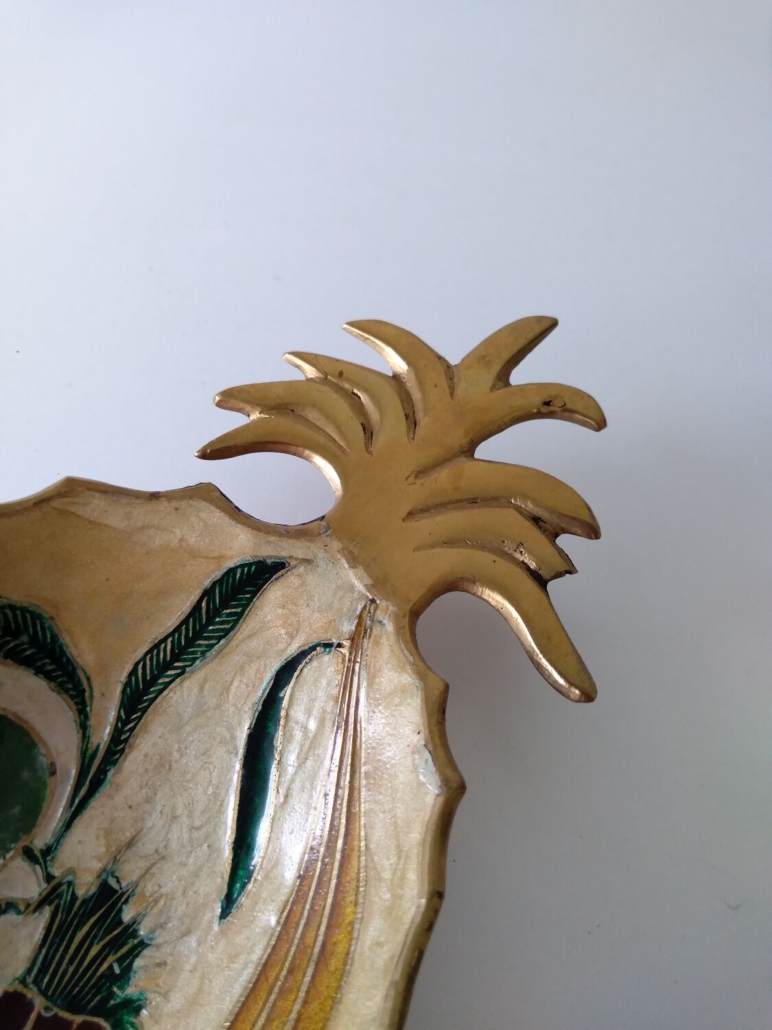 Empty pocket pineapple enamelled brass