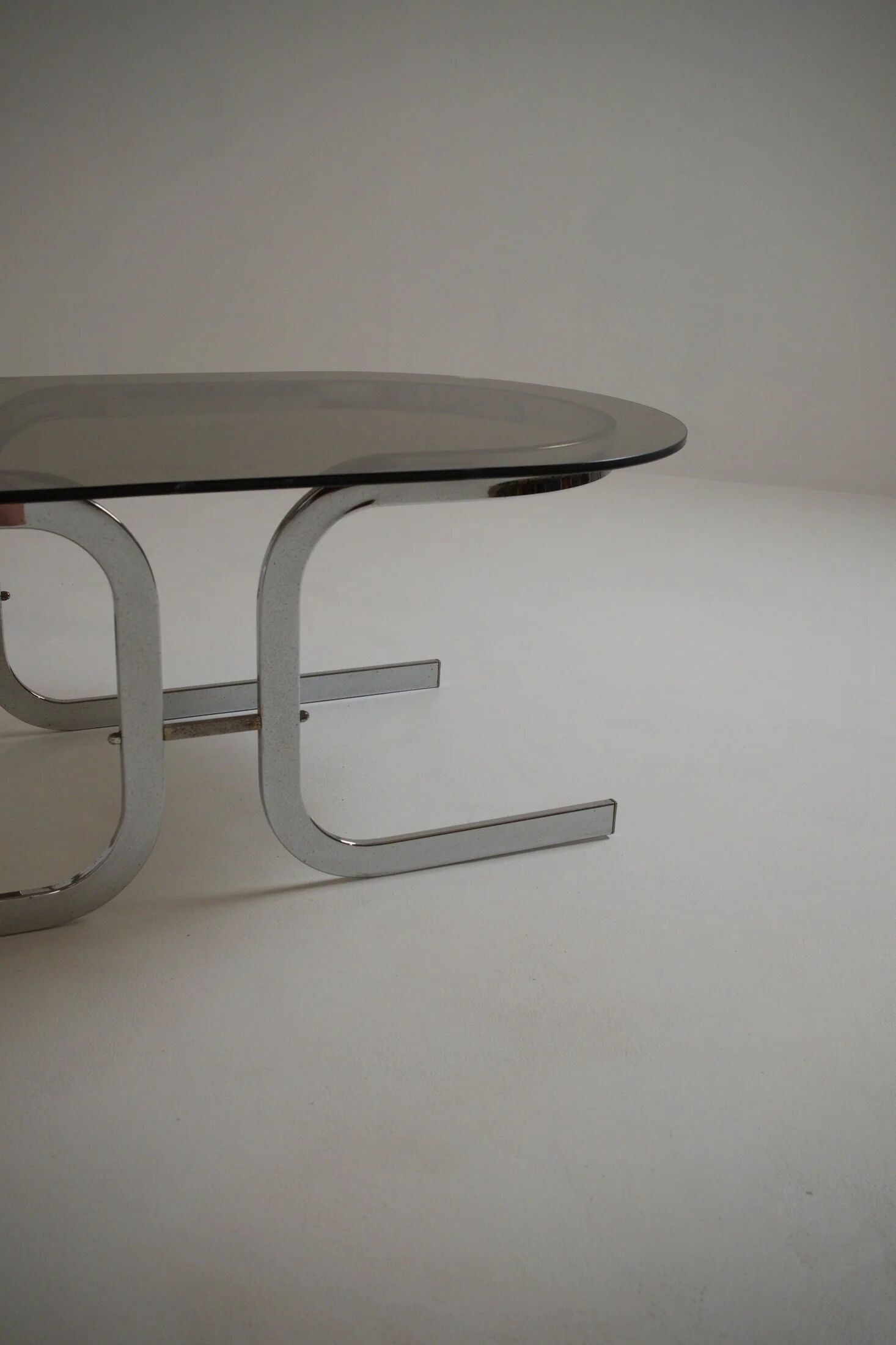 Table basse d'inspiration space age, années 1970