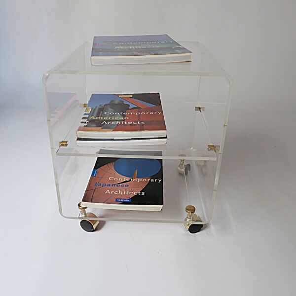 table d'appoint sur roulettes en plexiglas design David Lange 1970