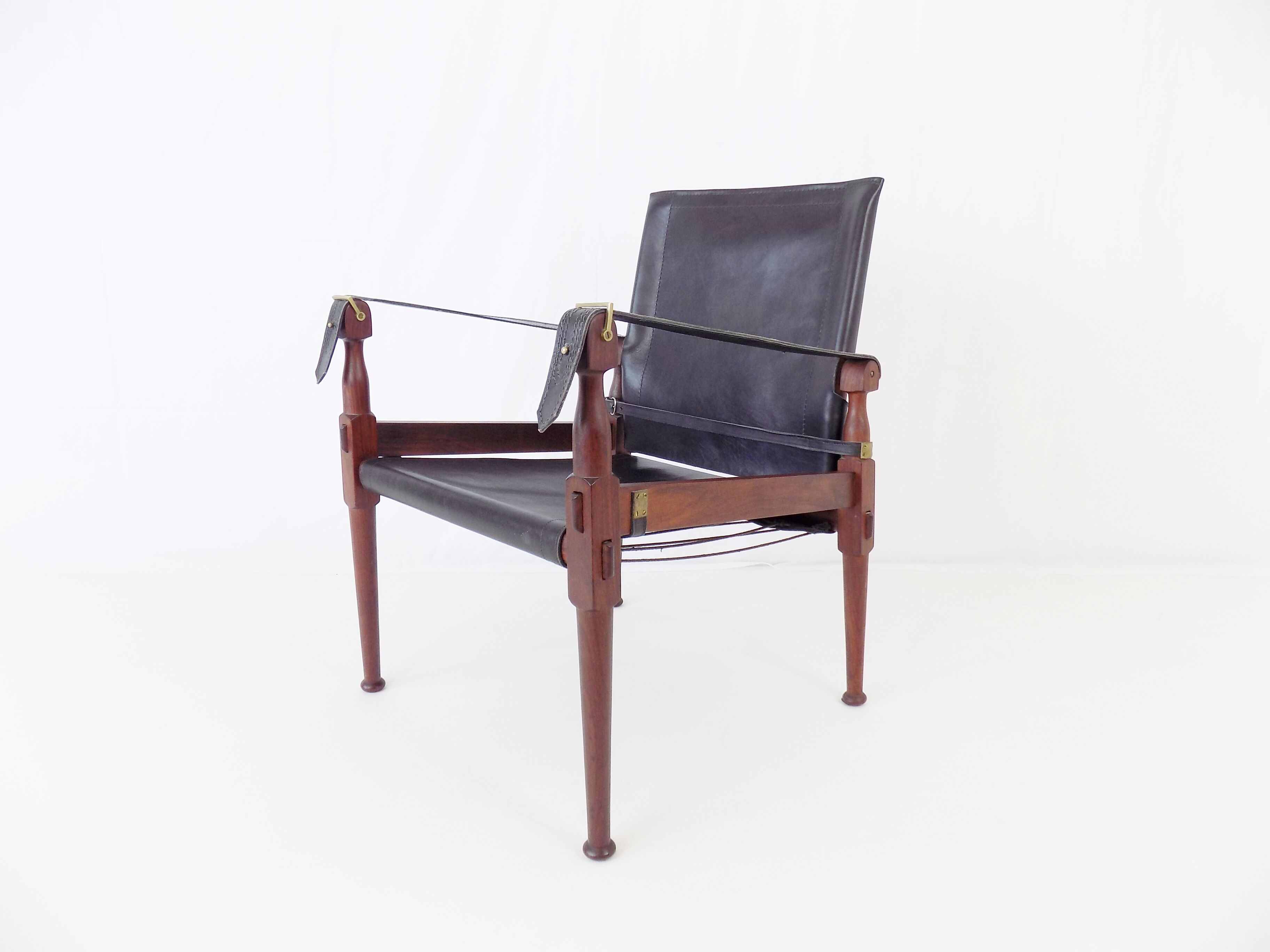 Hayat Safari Roorkee Campaign chairs set of 2