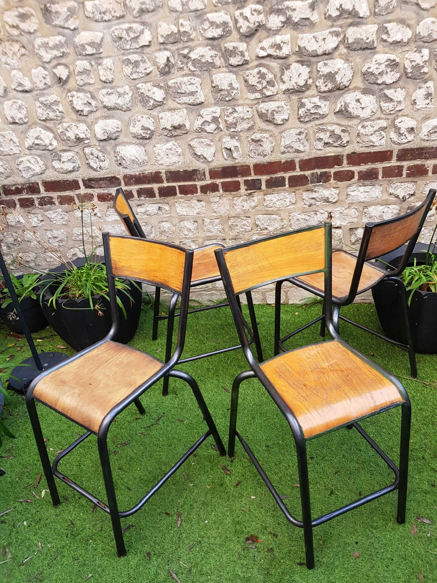 Workshop or laboratory chairs