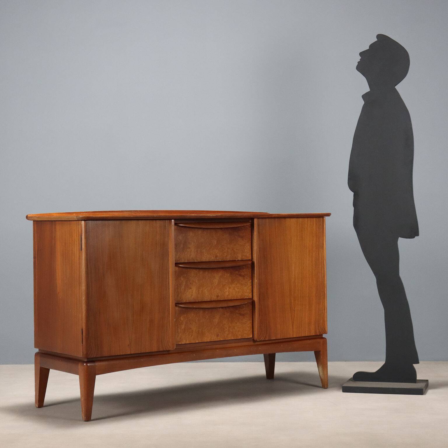 Buffet des années 1960 par un fabricant nord-européen