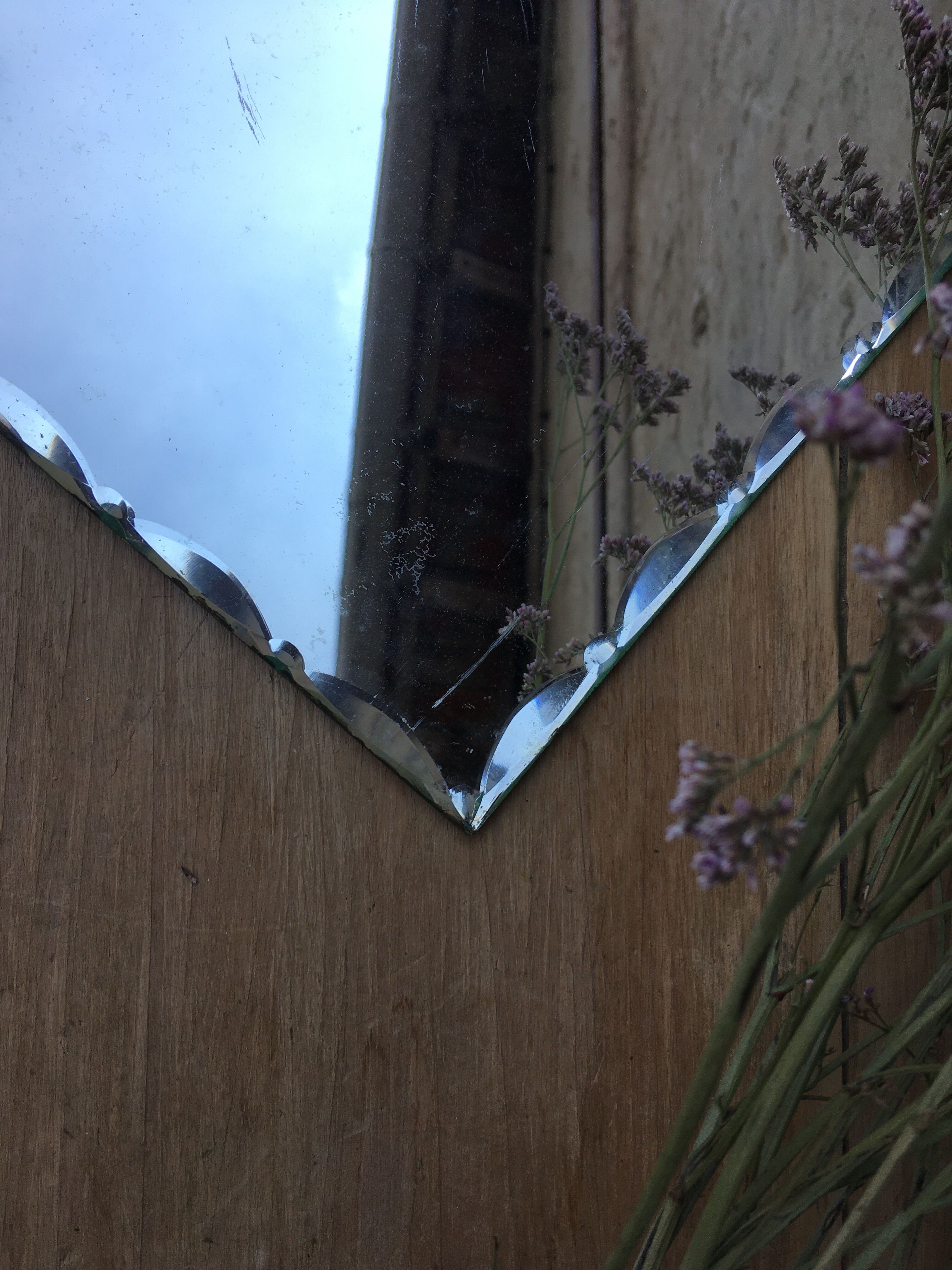 Beveled mirror