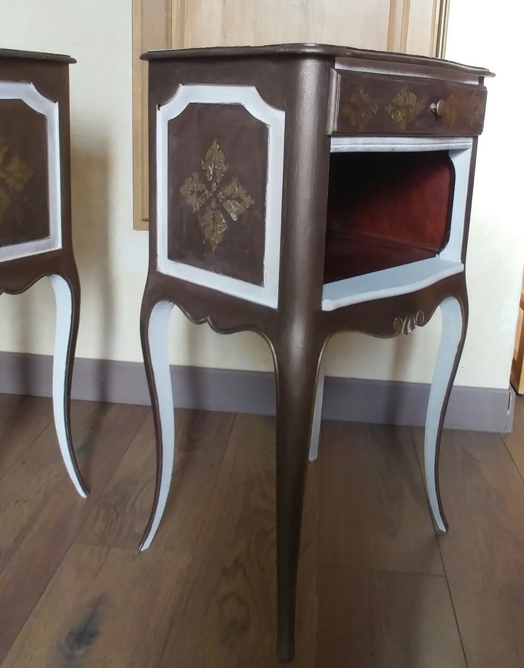 LouisXV-style bedside pair