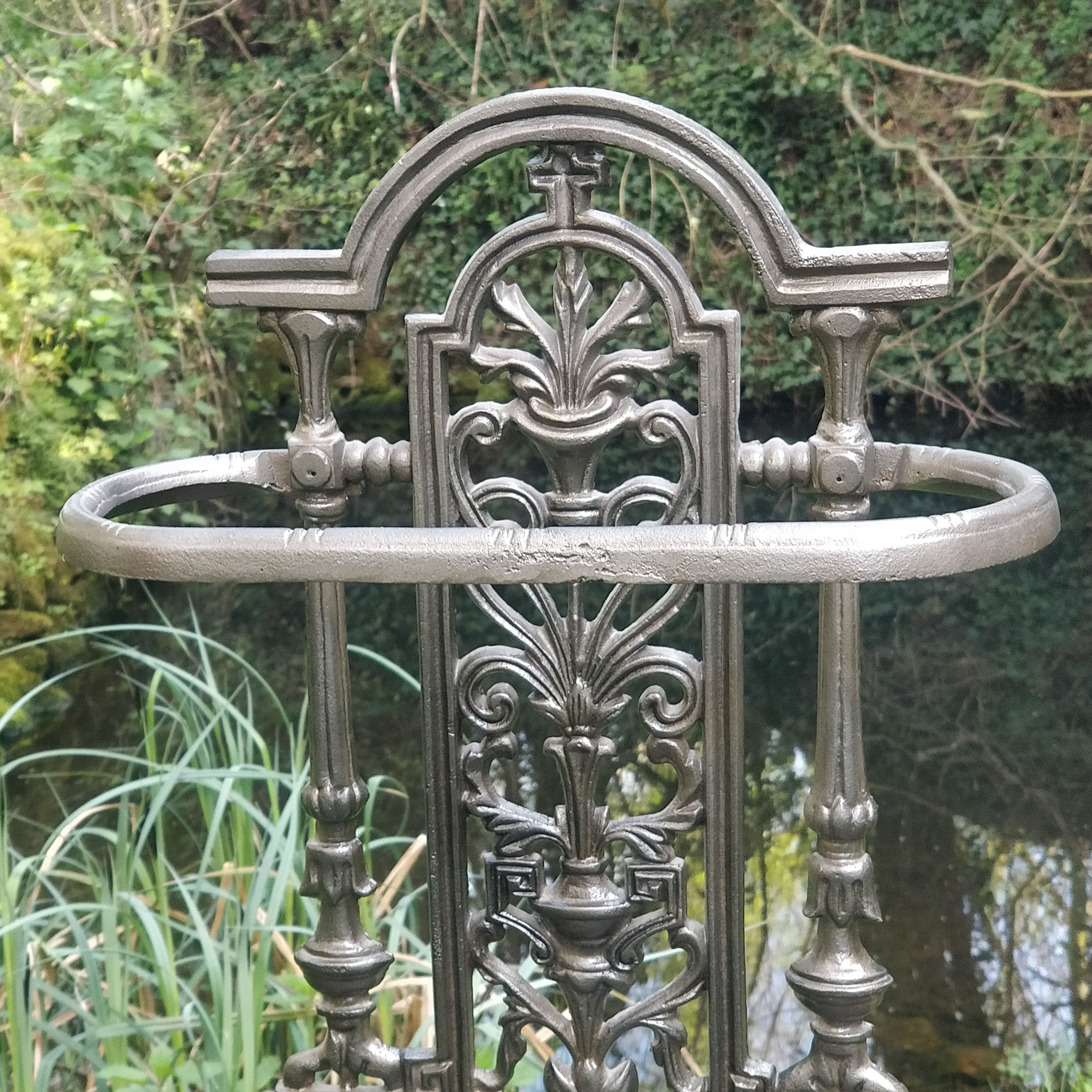 Cast iron umbrella stand