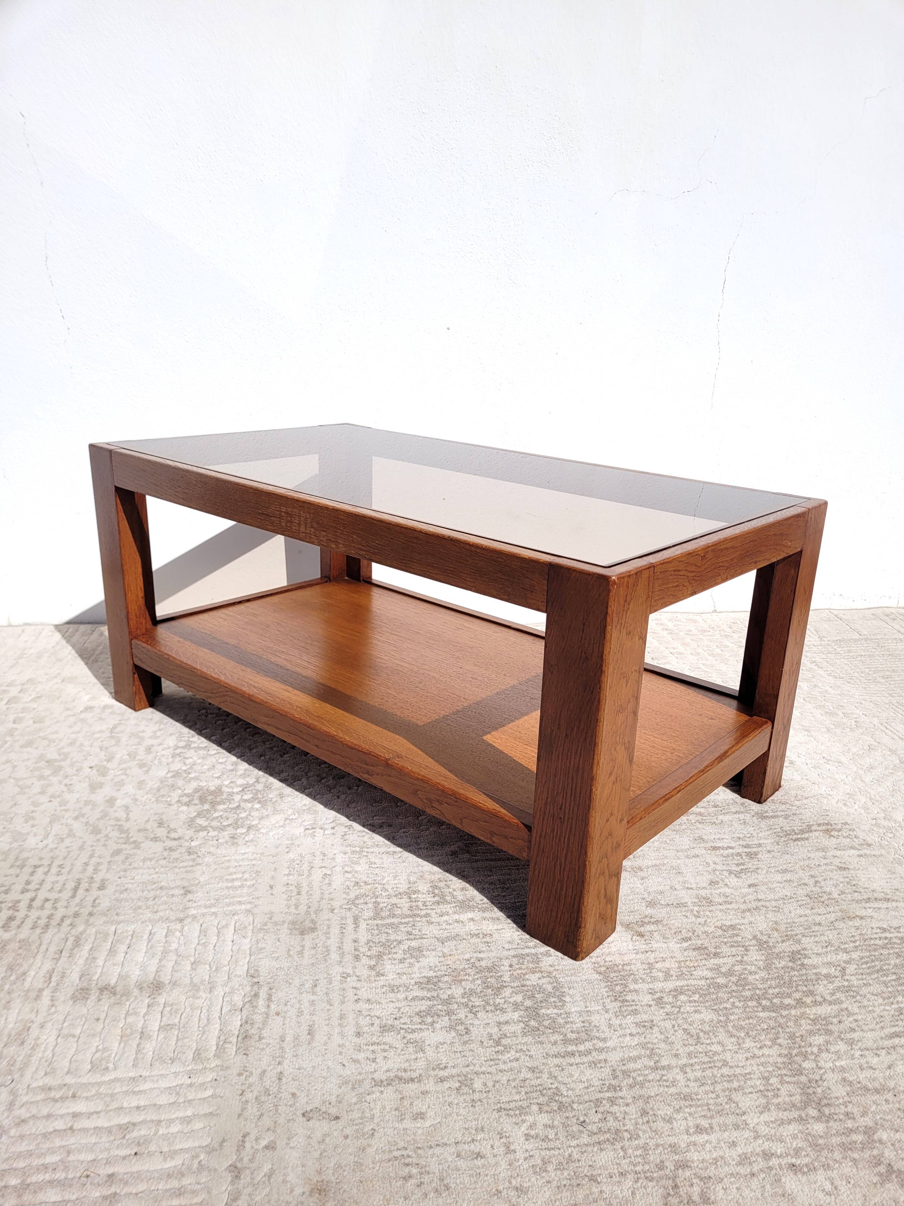 Table basse vintage bois et verre fumé 1970