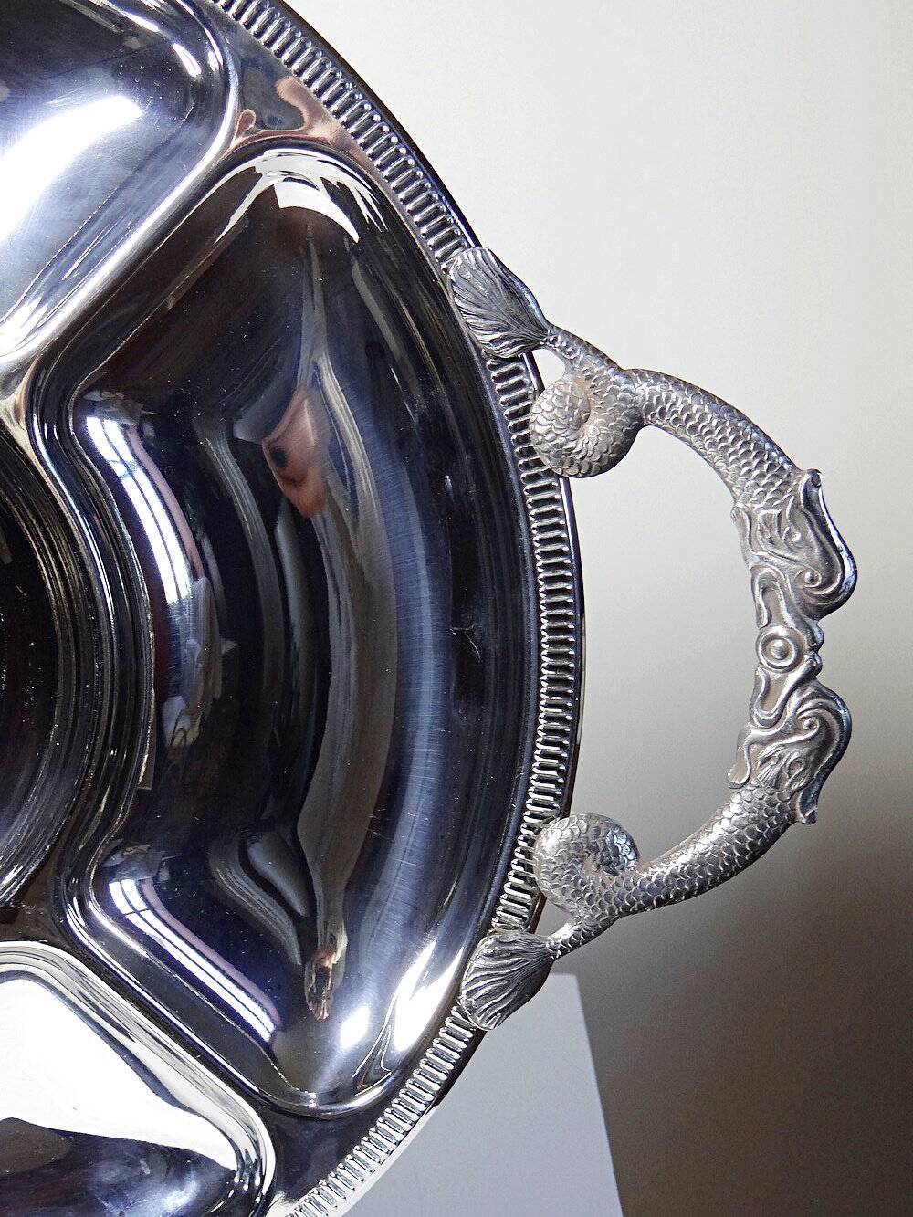 Large serving platter for hors d'oeuvres Jean Couzon in 18/10 stainless steel, 5 compartments.