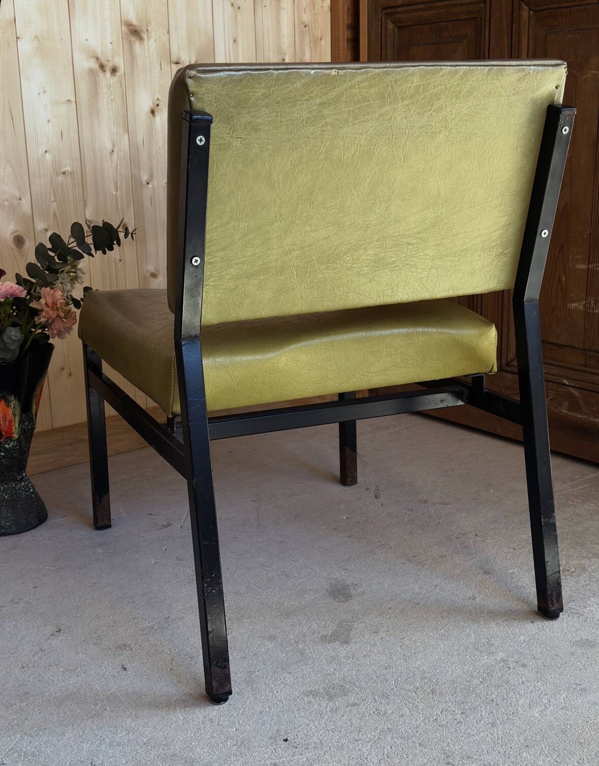 Chauffeuse vintage kaki – années 70