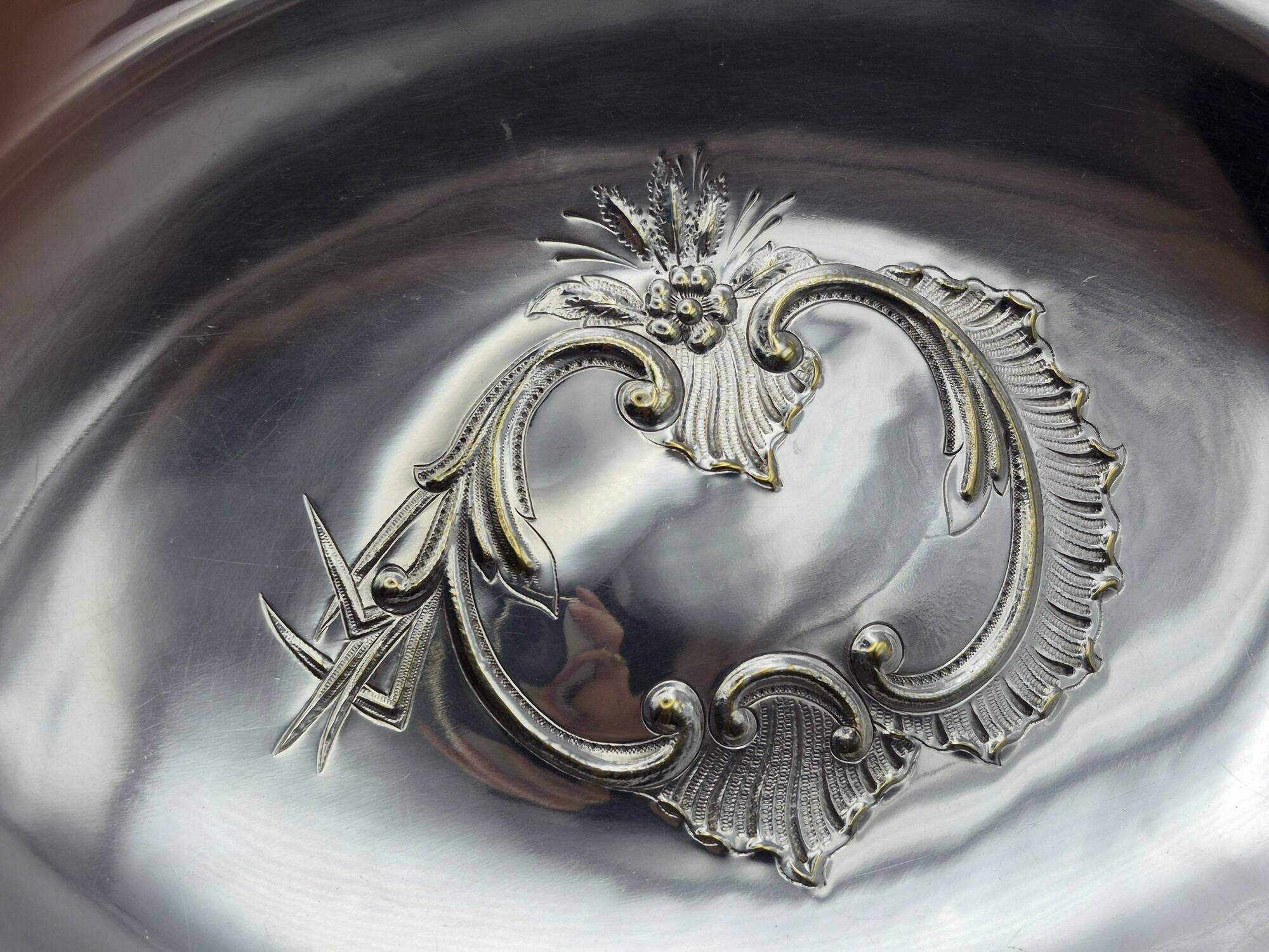 Large silver-plated metal basket Roux-Marquiand – Superb rococo decoration –