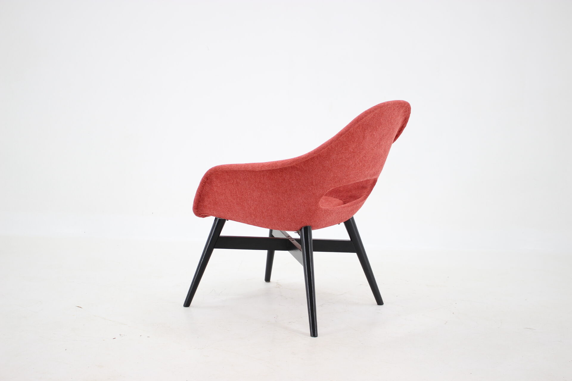 1960s Miroslav Navratil Fiberglass Shell Lounge Chair, Czechoslovakia