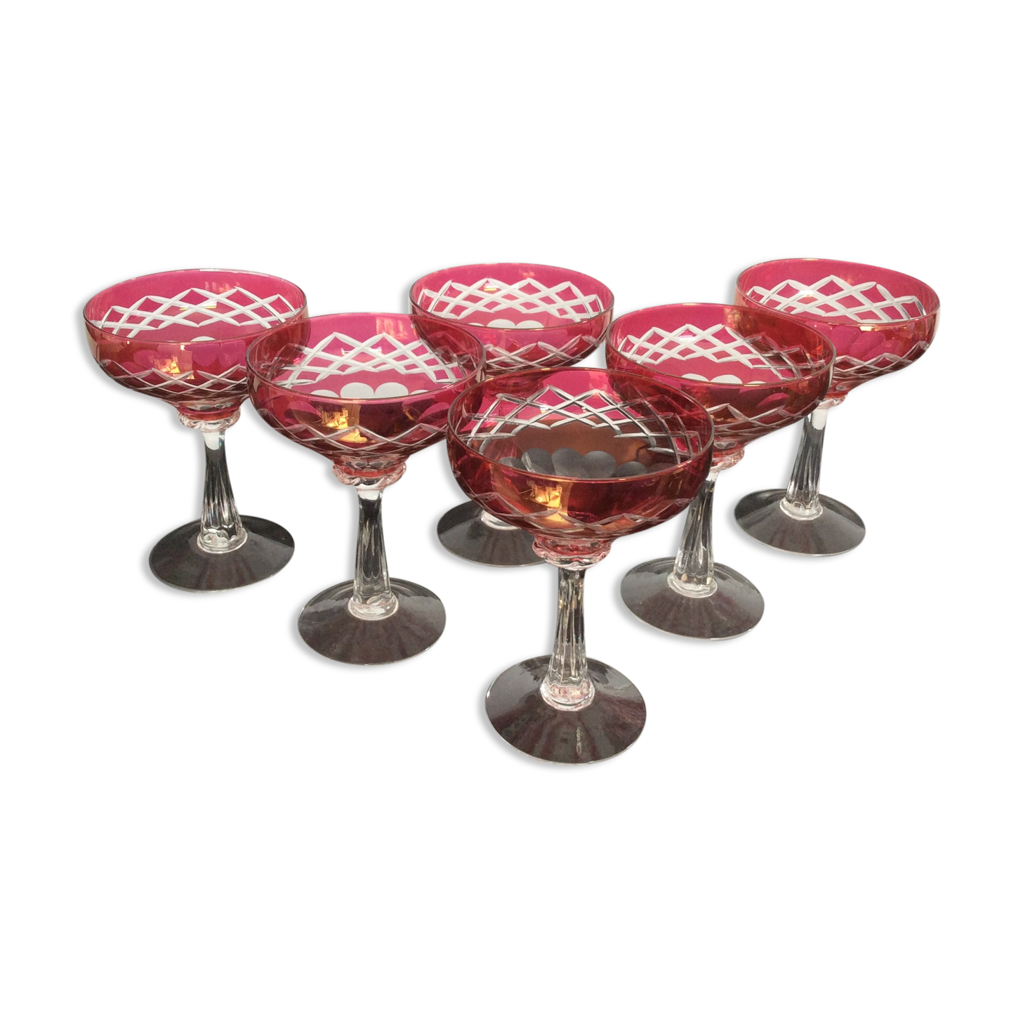 Series of 6 champagne glasses in chiseled crystal