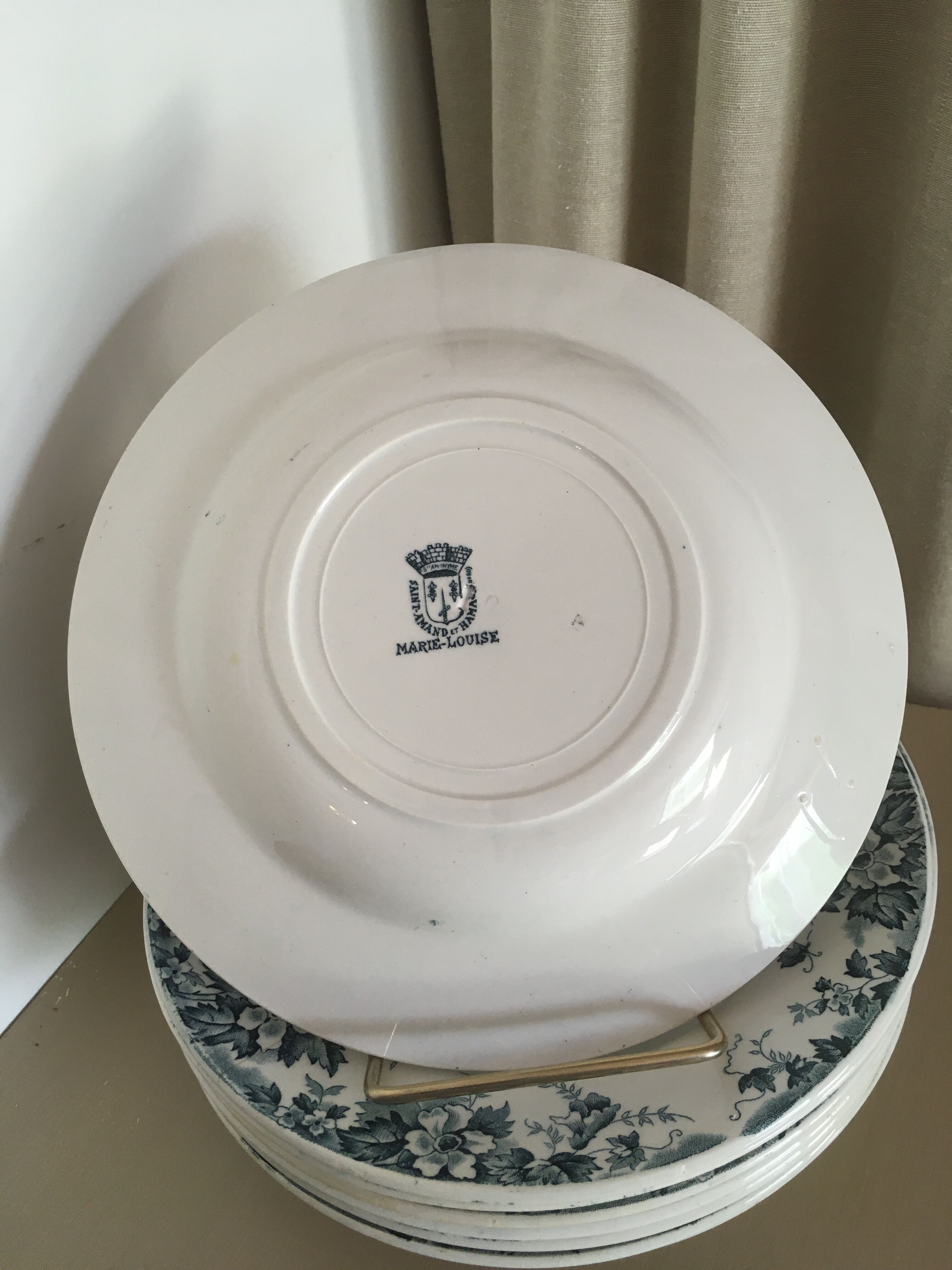 8 hollow plates st Amand and Hamage model Marie Louise